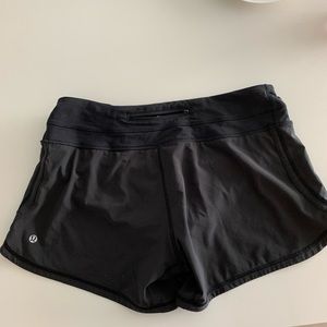 Lululemon Black Speed up Shorts. Size 8